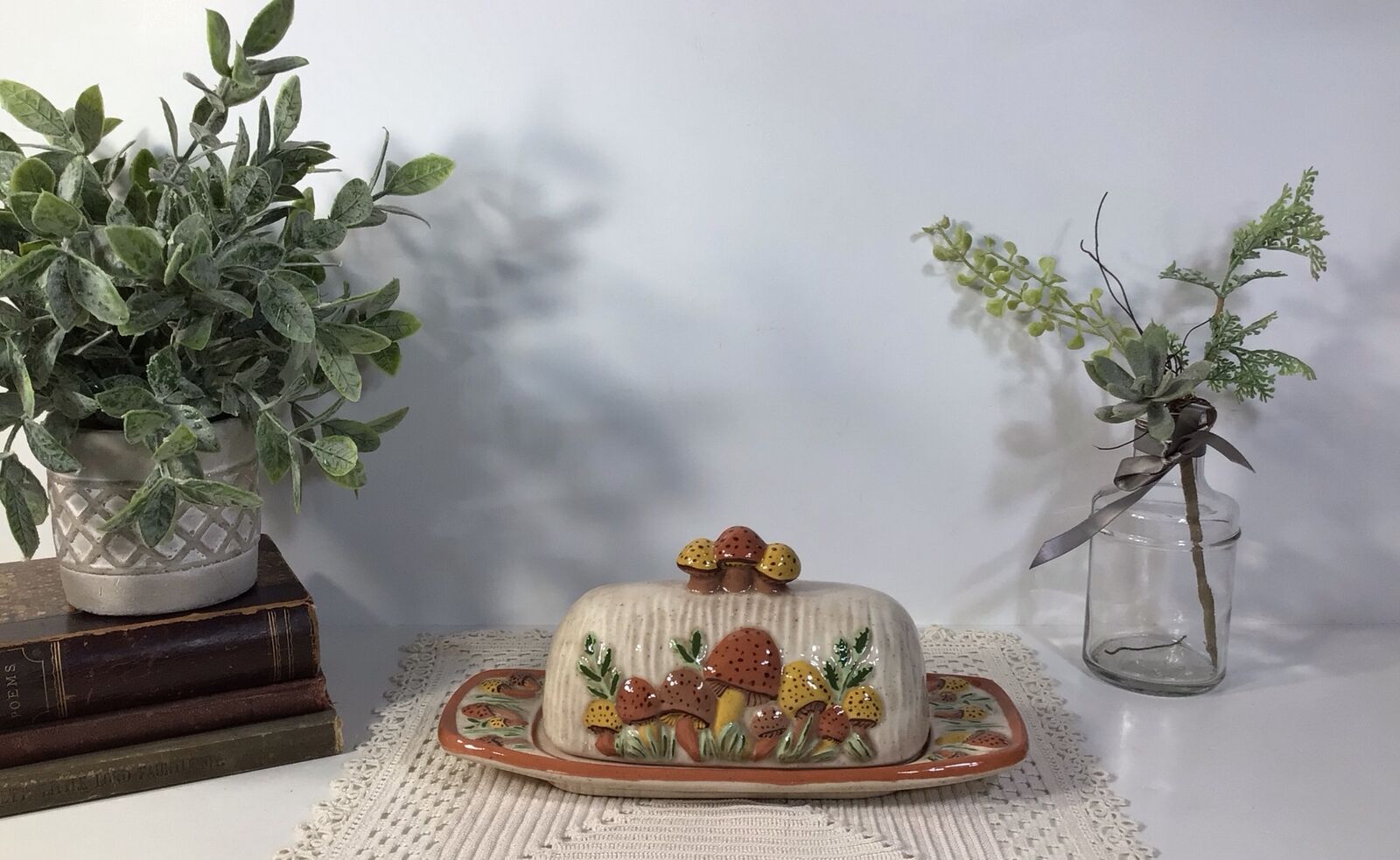 Vintage MCM Ceramic Mushroom Butter Dish With Lid~RETRO~Hand Painted~9” X 3”x 4”