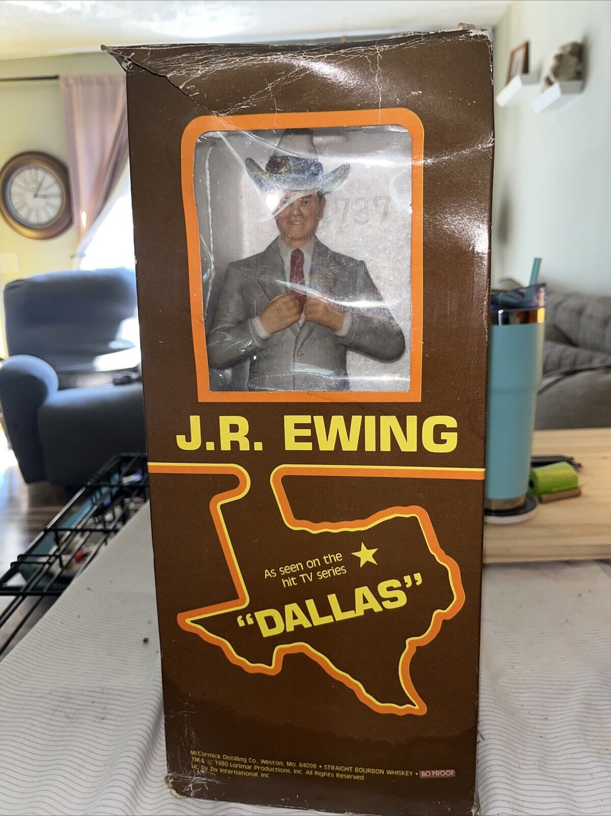 J.R EWING Whiskey Decanter from Dallas Tv show music box works (read)