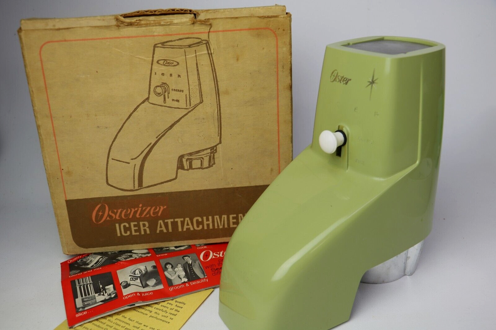 Vintage 70\'s Osterizer Icer Attachment Model #435 Avocado Green in Box