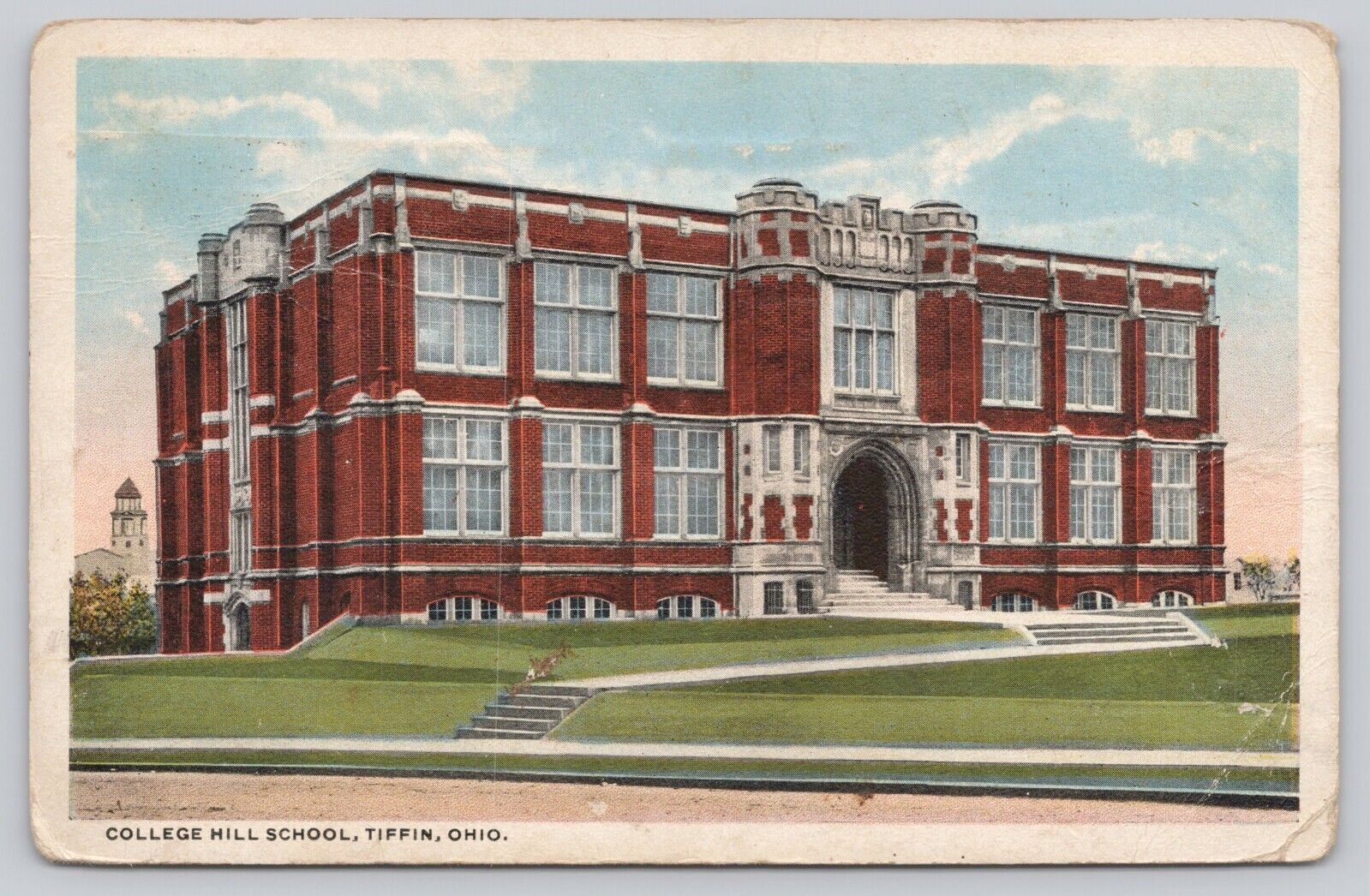 Postcard  College Hill School Tiffin Ohio vintage (a3)