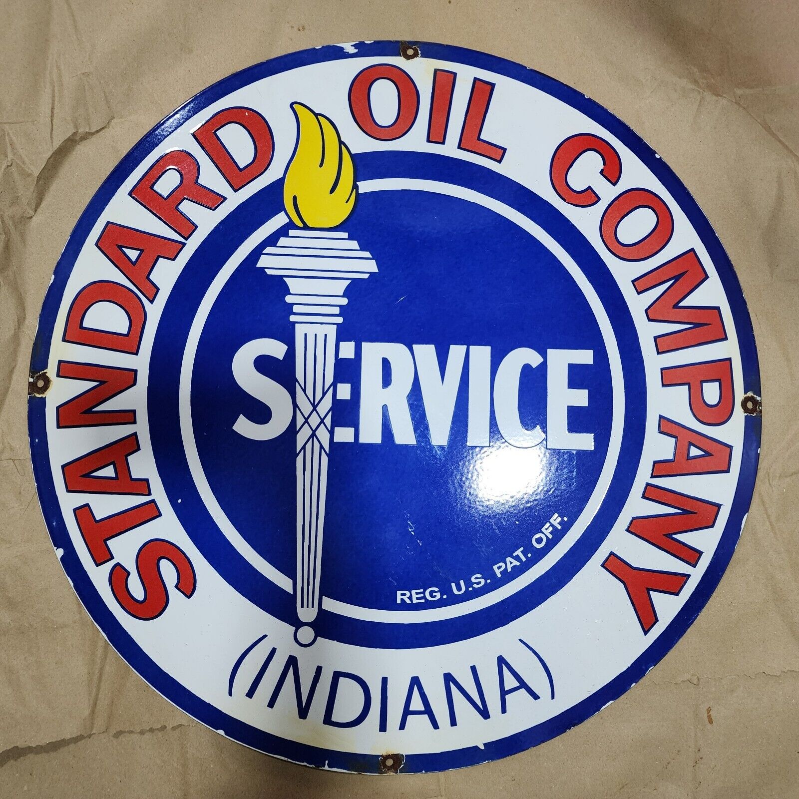 STANDARD OIL CO. PORCELAIN ENAMEL SIGN 30 INCHES ROUND