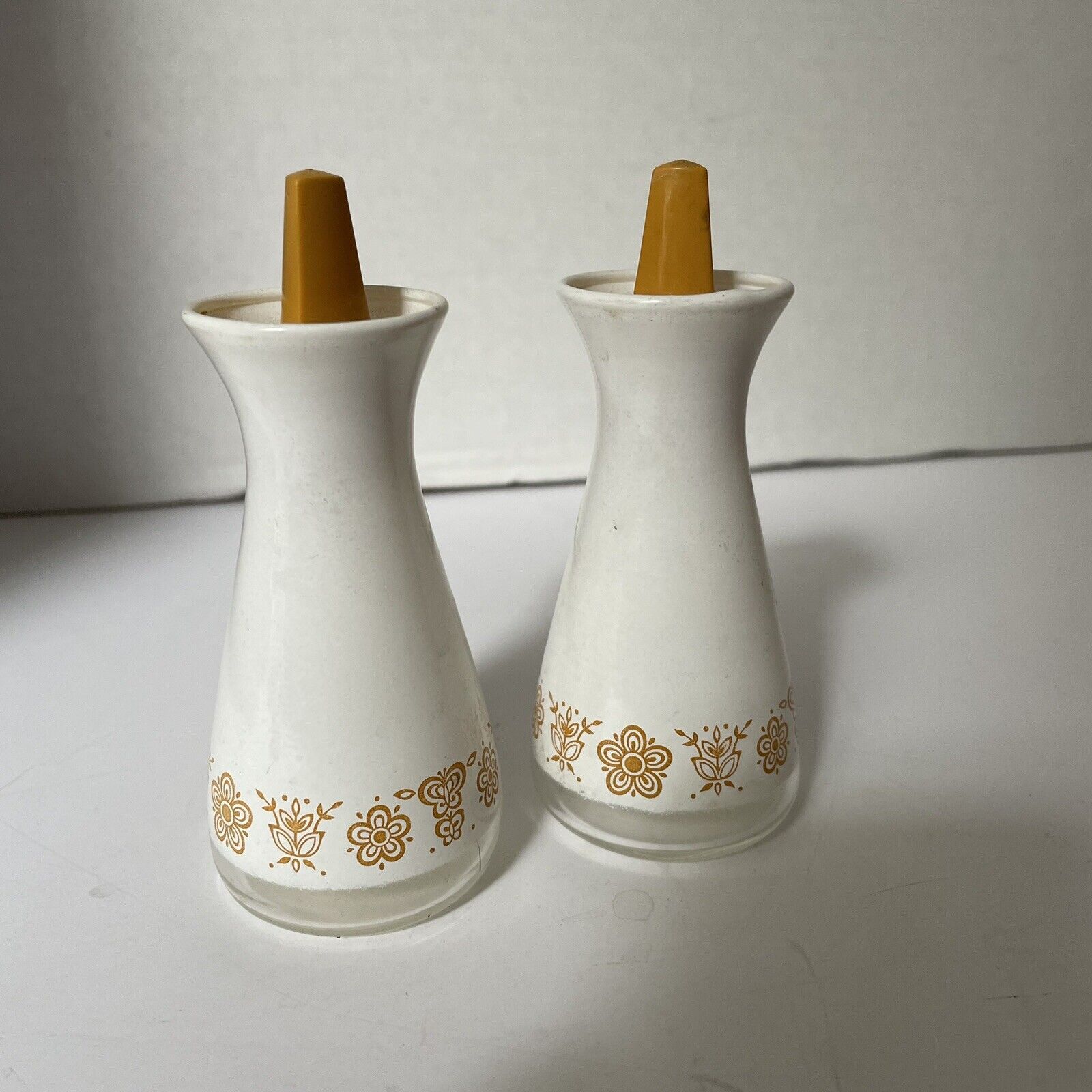 Vintage Retro Pyrex Butterfly Gold Salt & Pepper Shakers w/ Stoppers