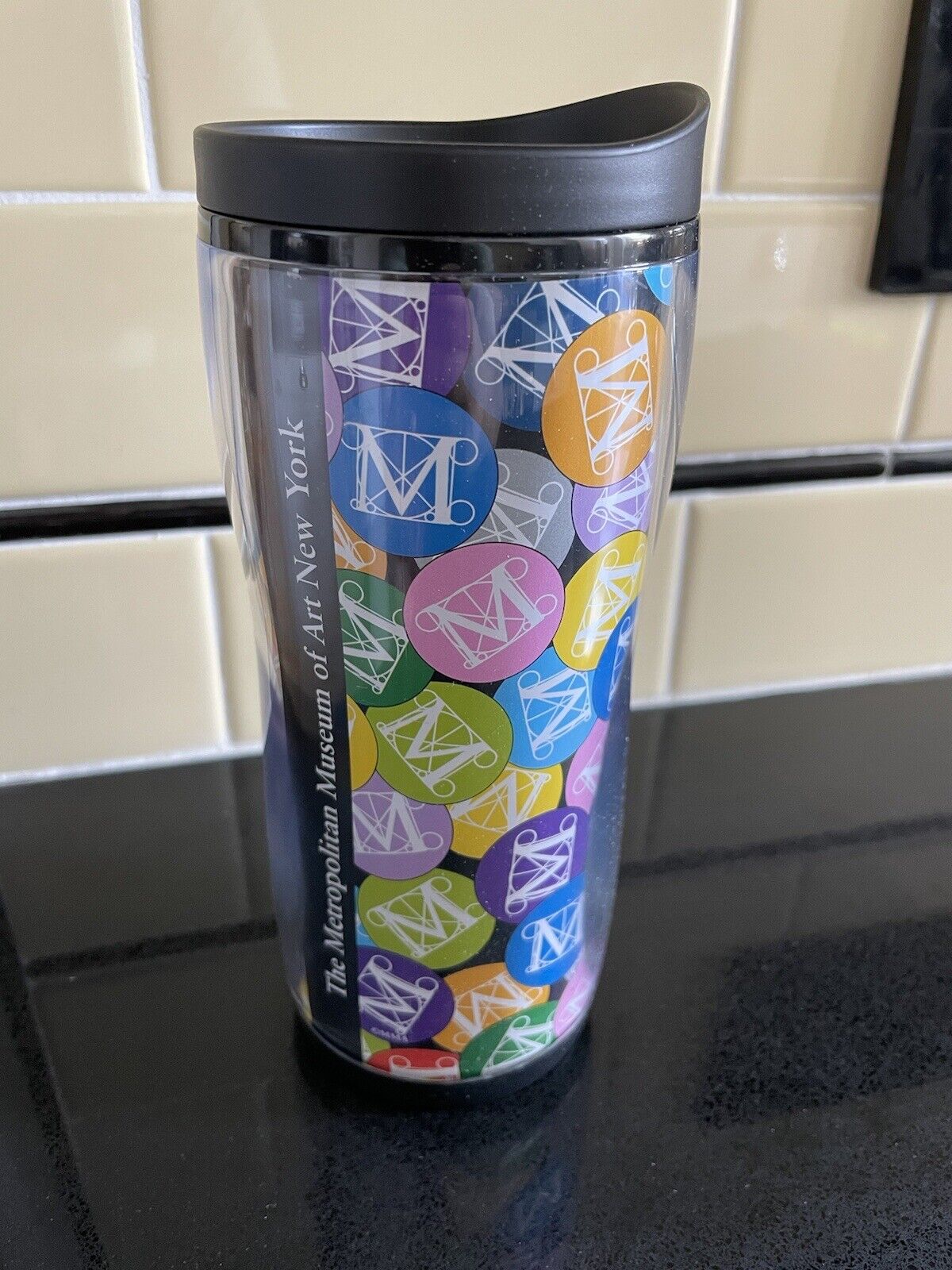 NEW Metropolitan Museum of Art New York  Iconic M Buttons Travel Mug Cup