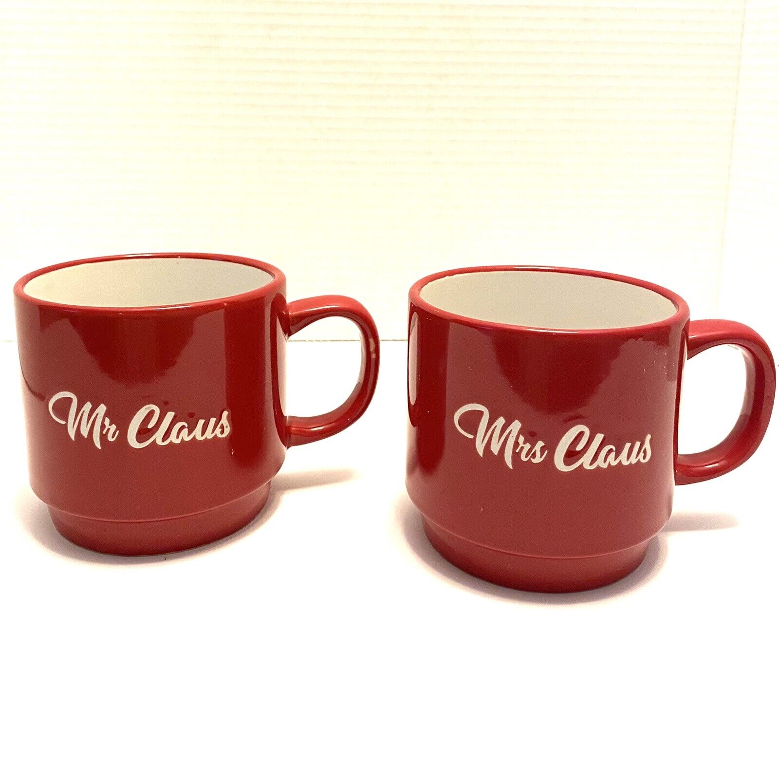Lot Of 2 Mugs Mr Claus And Mrs Claus Christmas Holiday Coffee Tea Red Cups New