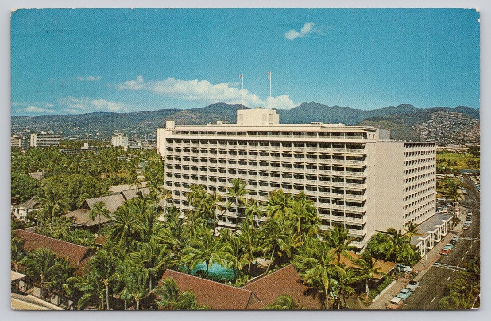 Princess Kaiulani Hotel Waikiki Beach Honolulu Hawaii Vintage Postcard