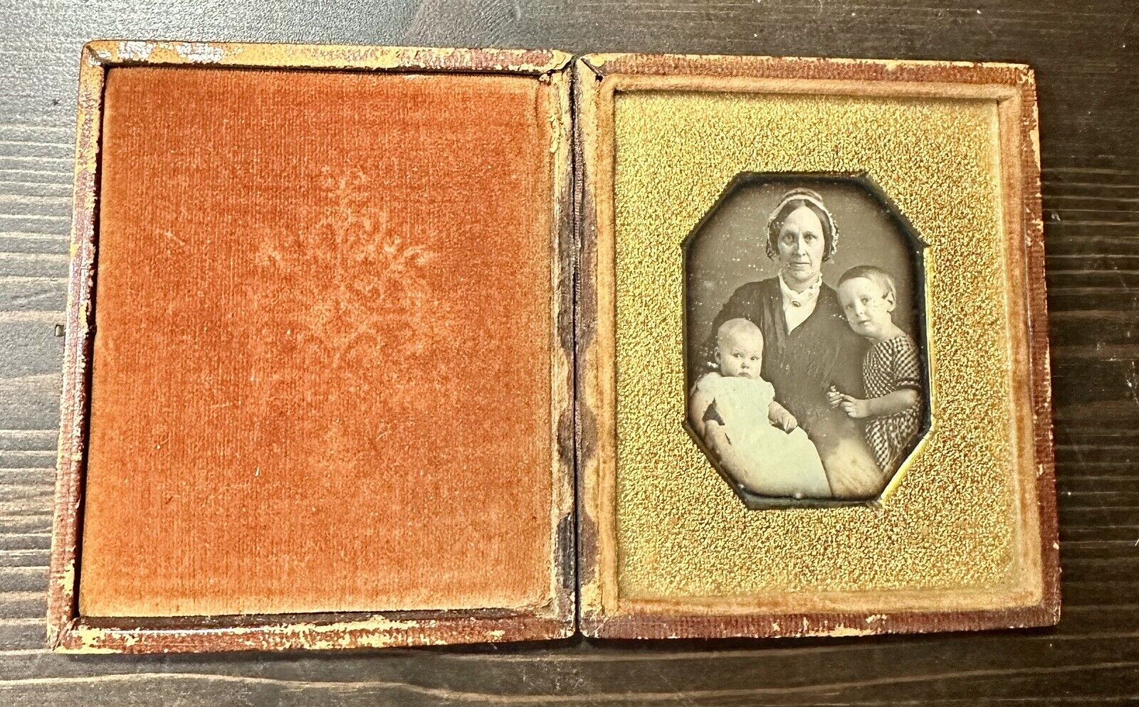 1840s Florida or Georgia? 1/6 Daguerreotype Woman and Her Children Boy & Girl