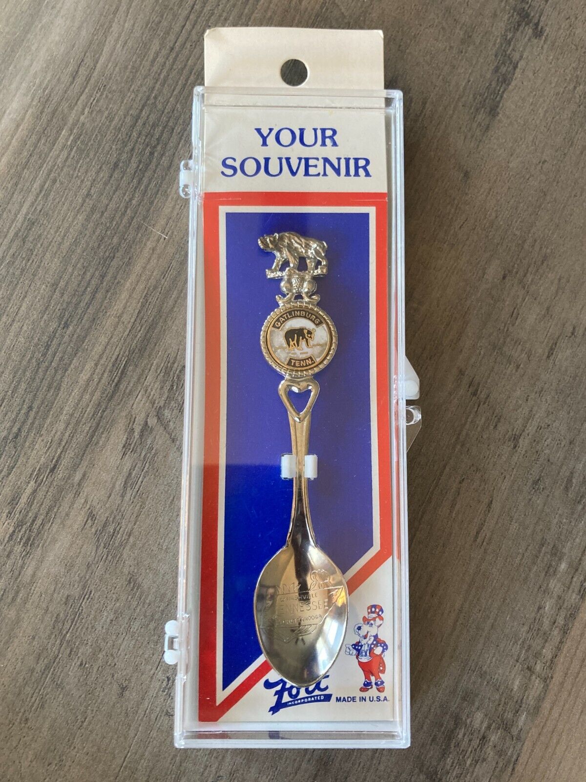 Vintage 1981 Gatlinburg Tenn Souvenir Spoon by Fort in Original Case