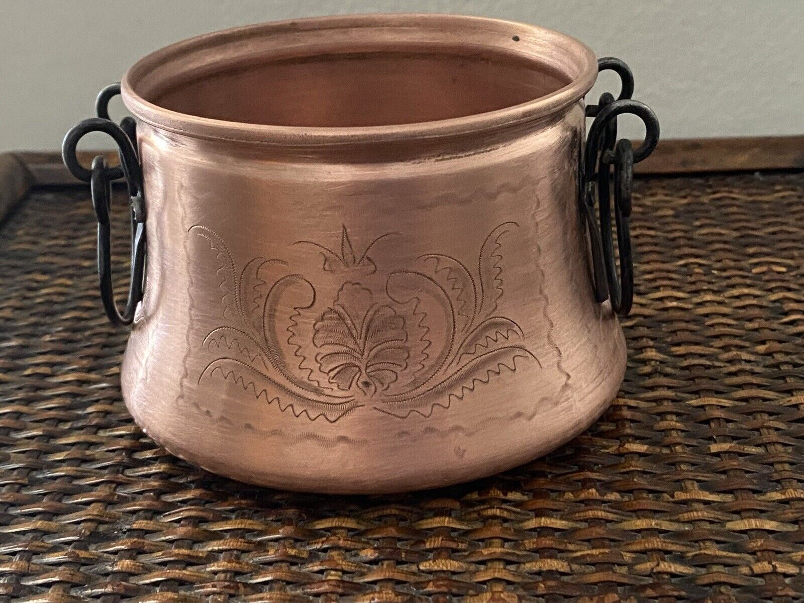 Unique And Beautiful Vintage Artisan Handcrafted Small Etched Design Copper Pot