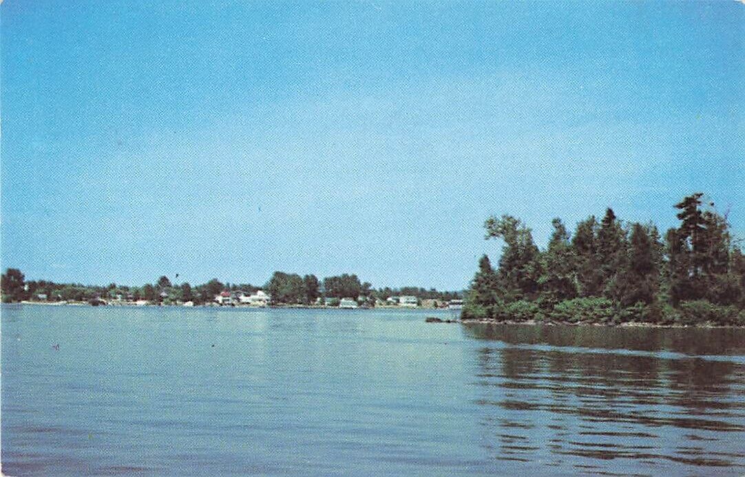 Postcard Les Cheneaux Islands Hessel Michigan
