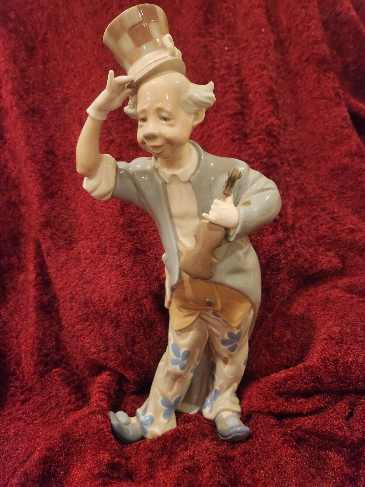 Lladro Clown with Violin RETIRED #1126 Glazed, Perfect Condition