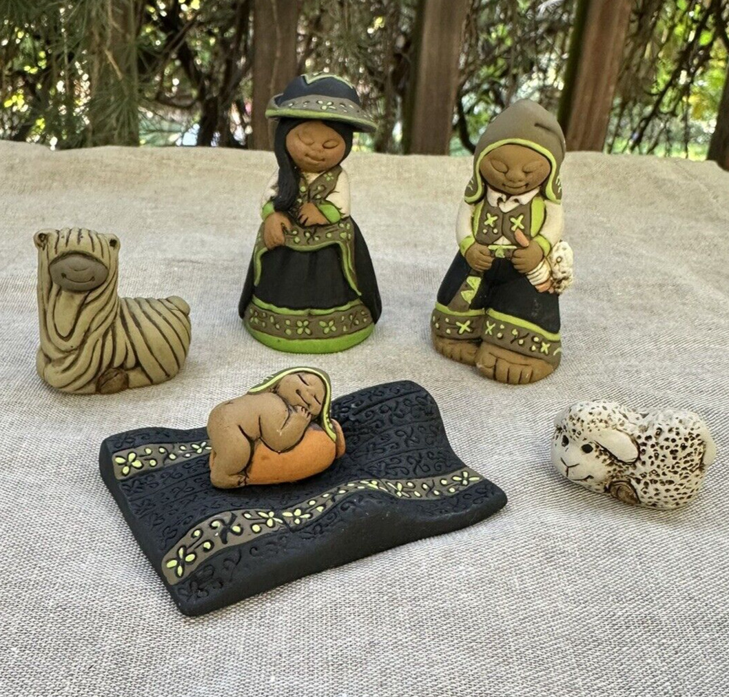 Joyful Andean Family Nativity CIAP Made in Peru Ceramic 6 Piece Set Preowned
