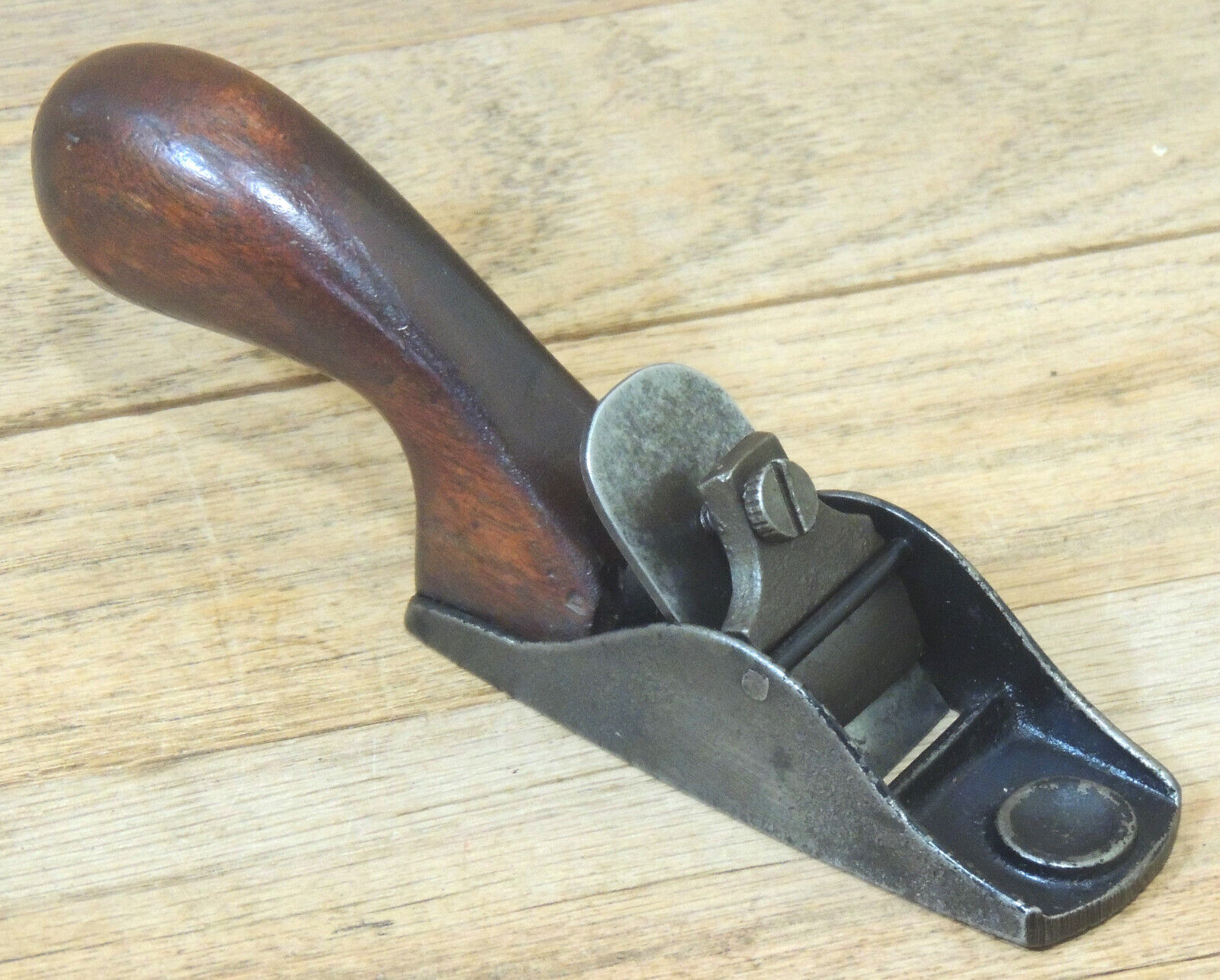 UNMARKED WOODEN SQUIRREL TAIL BLOCK PLANE-ANTIQUE HAND TOOL-STANLEY 100 SIZE