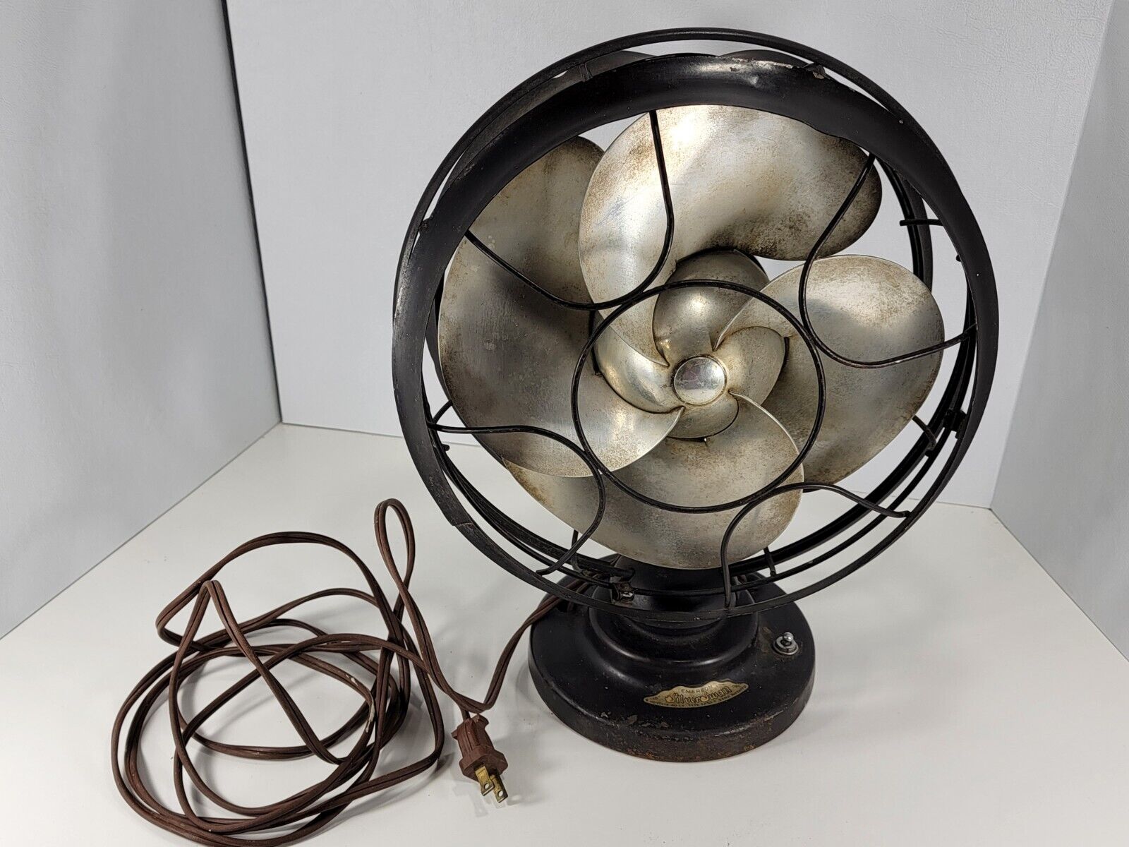 Antique Emerson Silver Swan 10” Oscillating Fan (5250-C) Art Deco - Working
