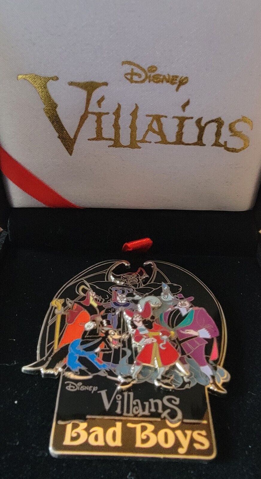 Disney Villains Bad Boys & Bad Girls Pins * Brand New in Original Boxes