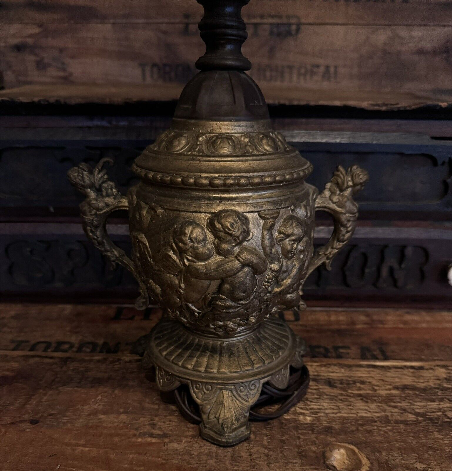Antique Ornate Gilded Spelter CHERUB LAMP 