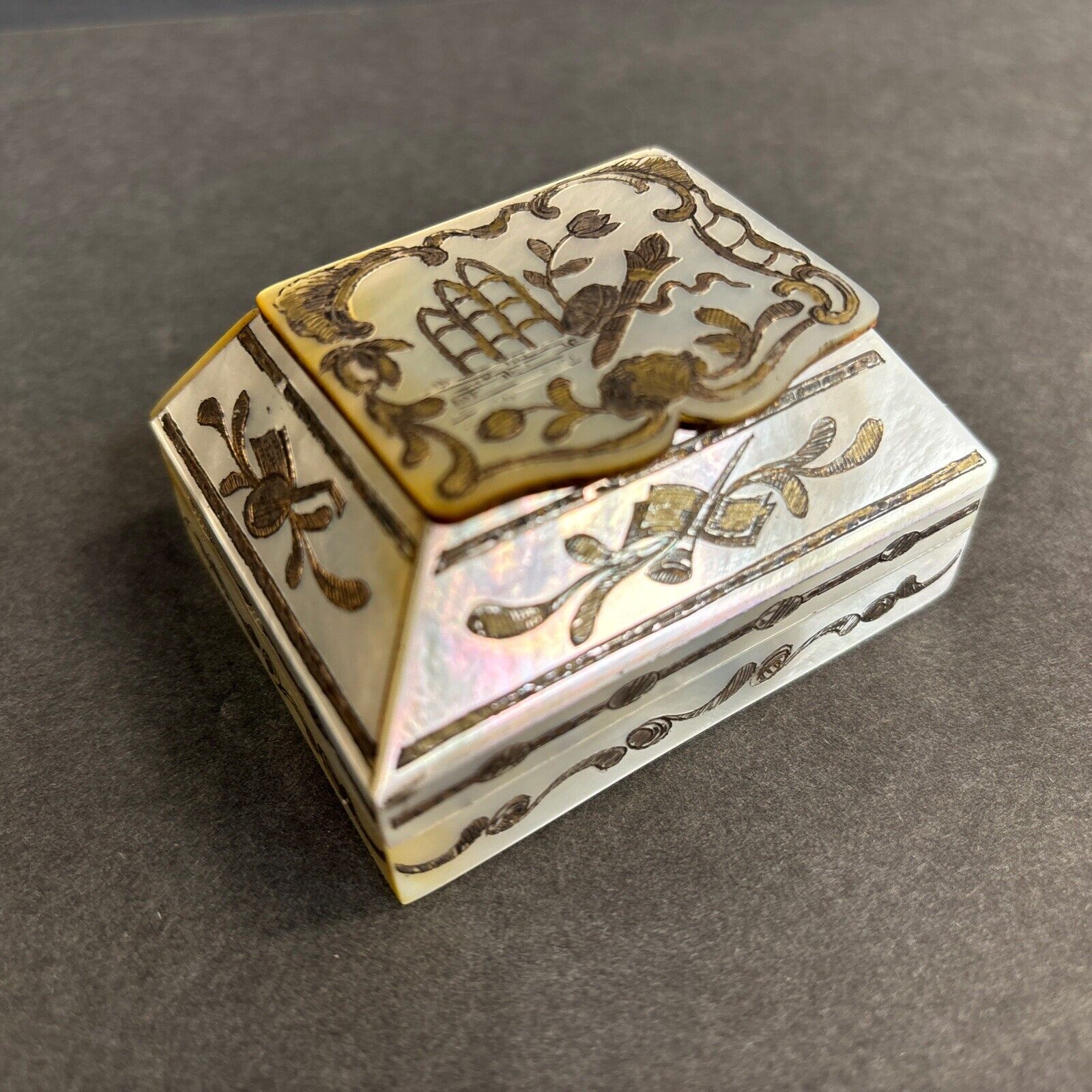 Antique Mother Of Pearl Snuff Box/Inlaid Silver/Wood Box/ Mahogany/France C.1900