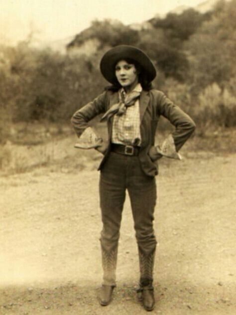 Old West RODEO COWGIRLS vintage 8 x 10  photo 1930s