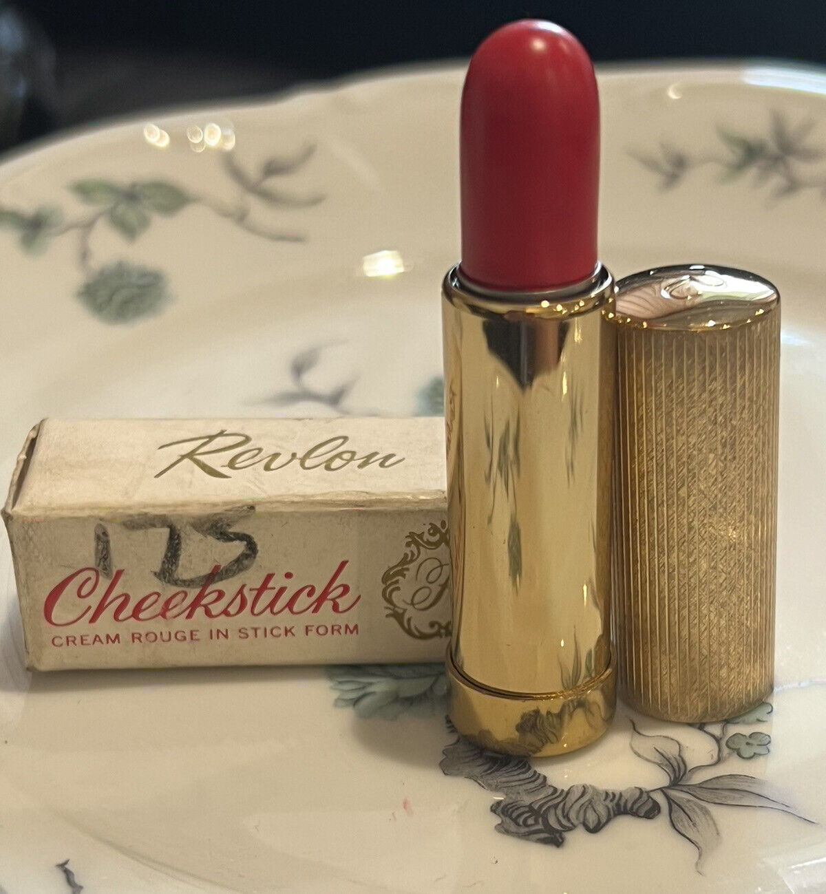 VINTAGE REVLON COLLECTIBLE GOLD TUBE CHEEK STICK CREAM ROUGE CHERRY   RED NEW
