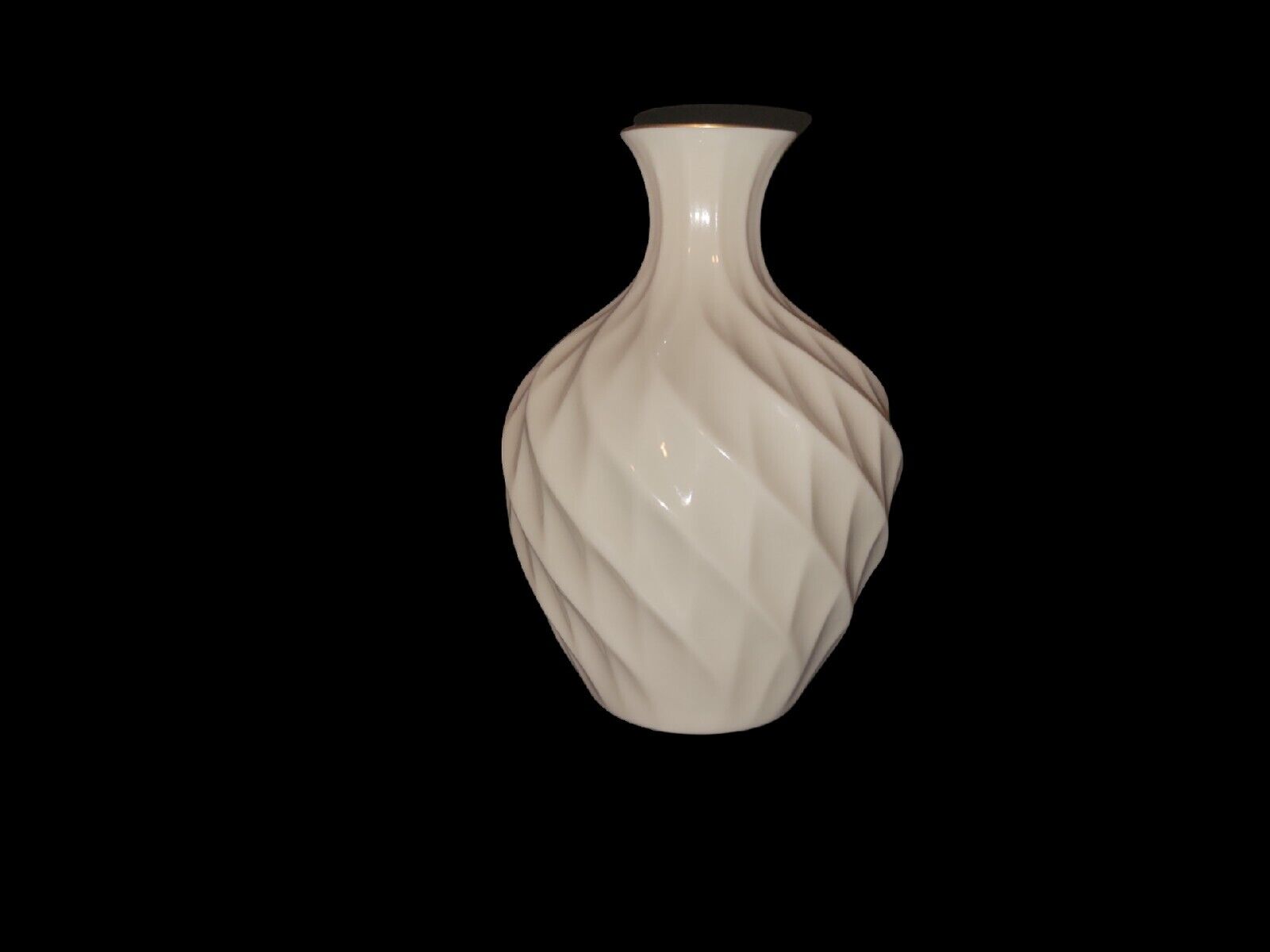 Lenox Richmond Vase Ivory 24K Gold Trim 