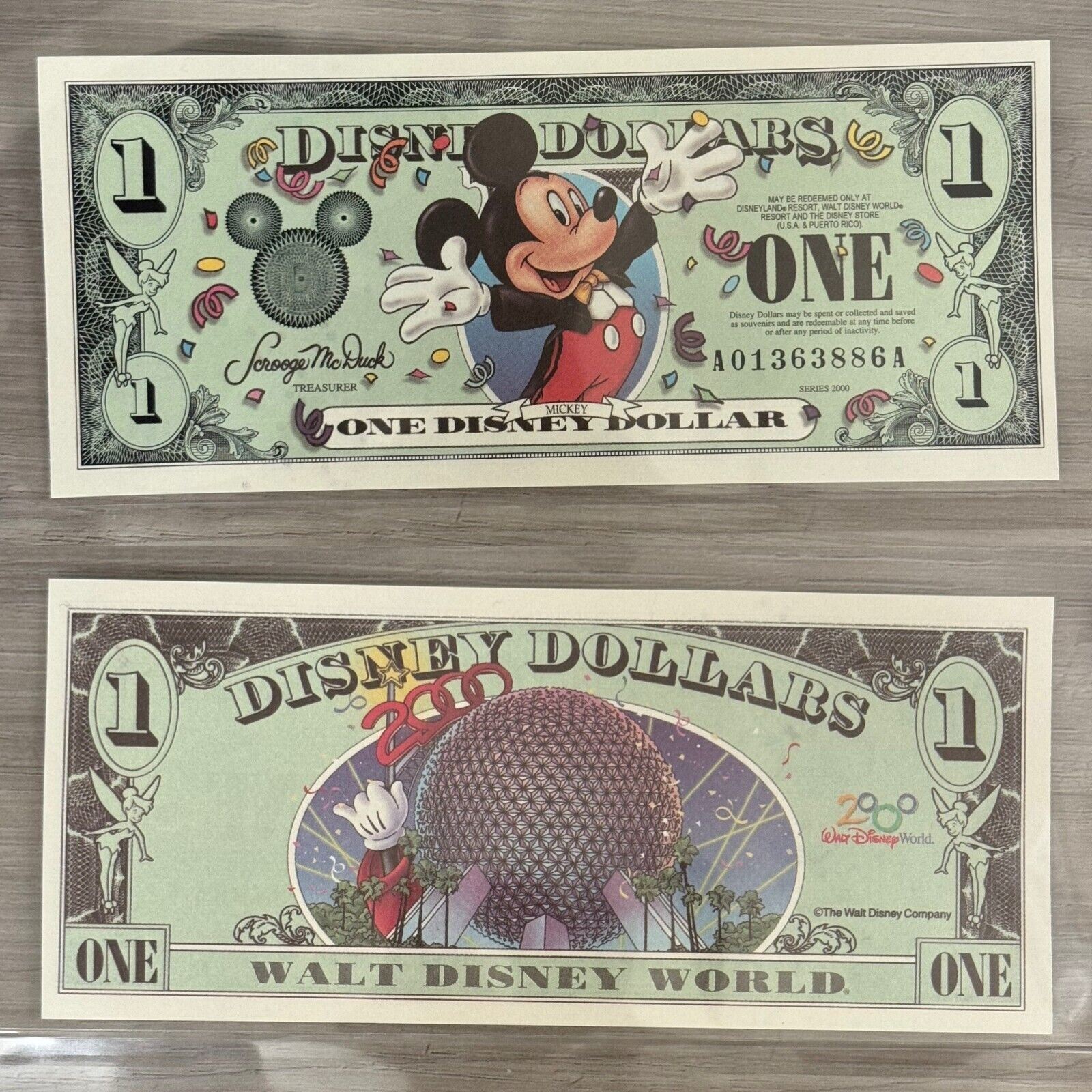 2000  Disney Dollar - Mickey  - $1 One Dollar - A01363886A - 