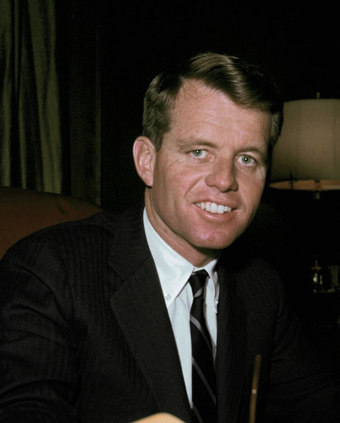 1962 Attorney General ROBERT F KENNEDY Photo (225-i )