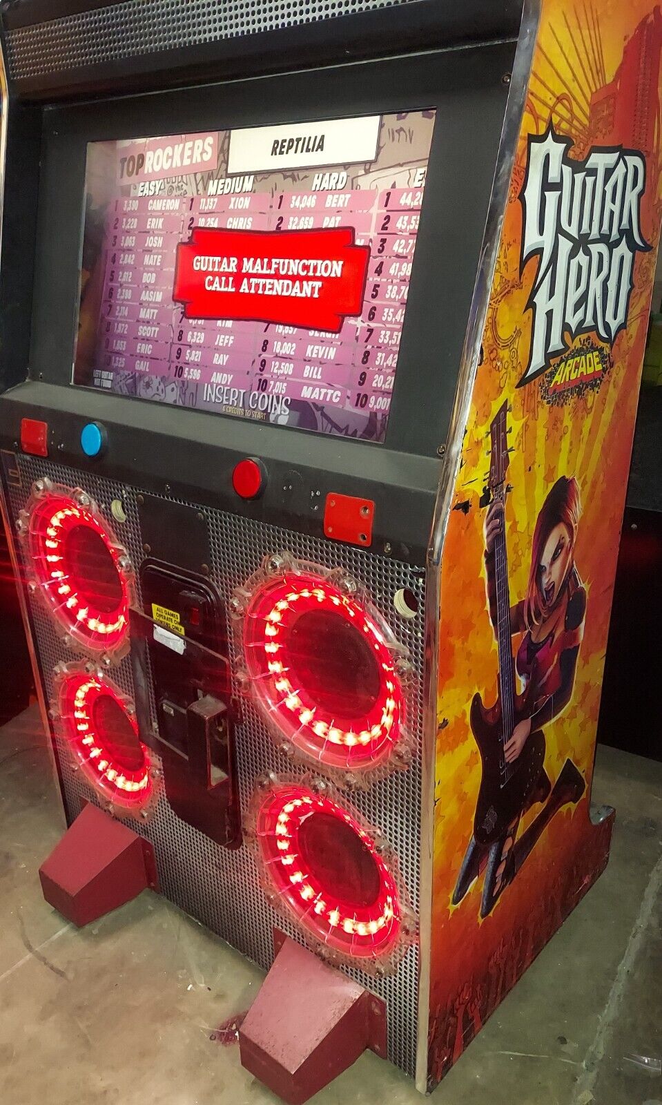 Guitar Hero Arcade, Raw Thrills machine missing guitars and marquee WIILL SHIP