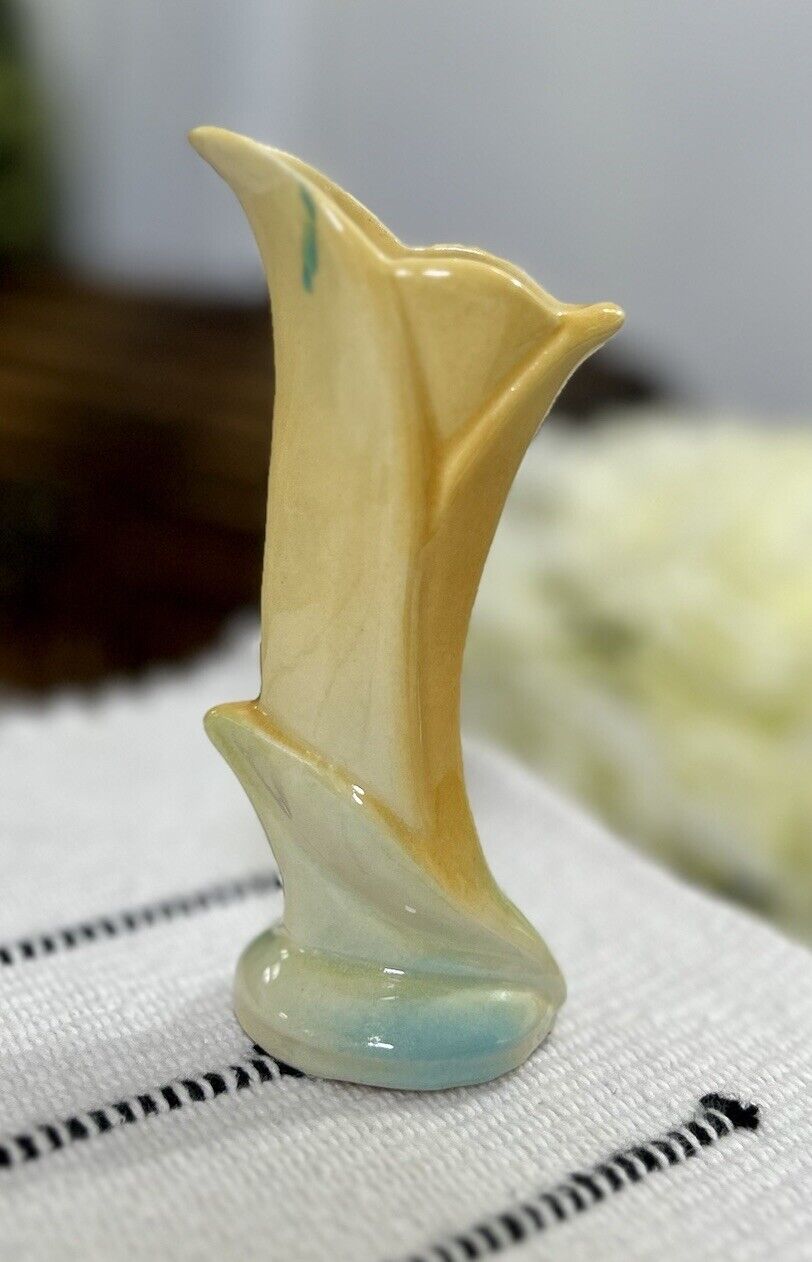 Small Vintage Single Flower Glass Vase 