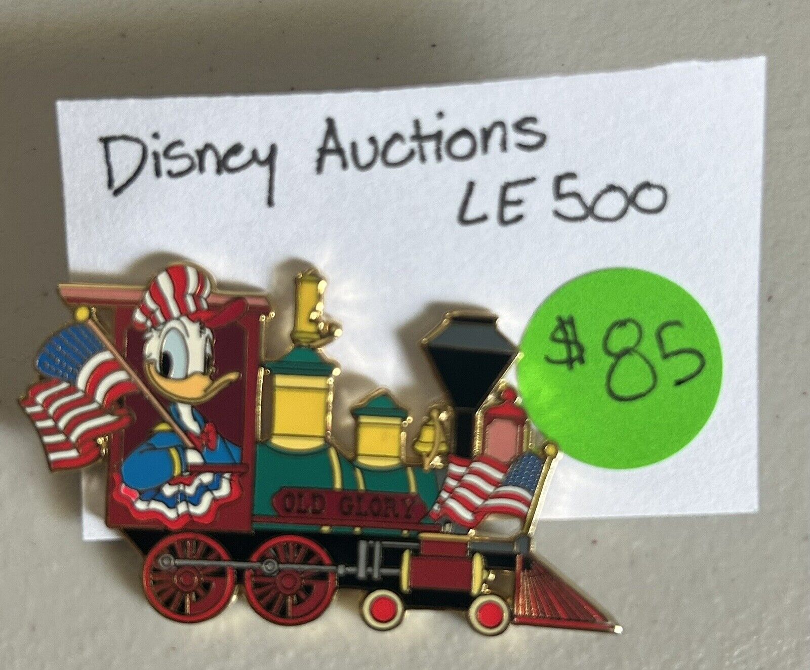 Donald Duck Old Glory Disney Auctions Pin
