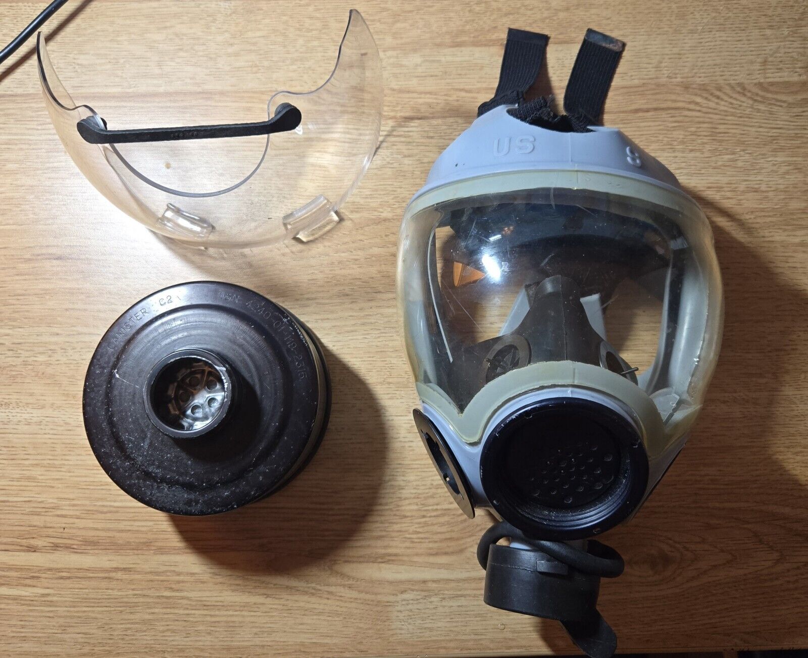  MSA MCU-2P Gas Mask U.S. Size Small