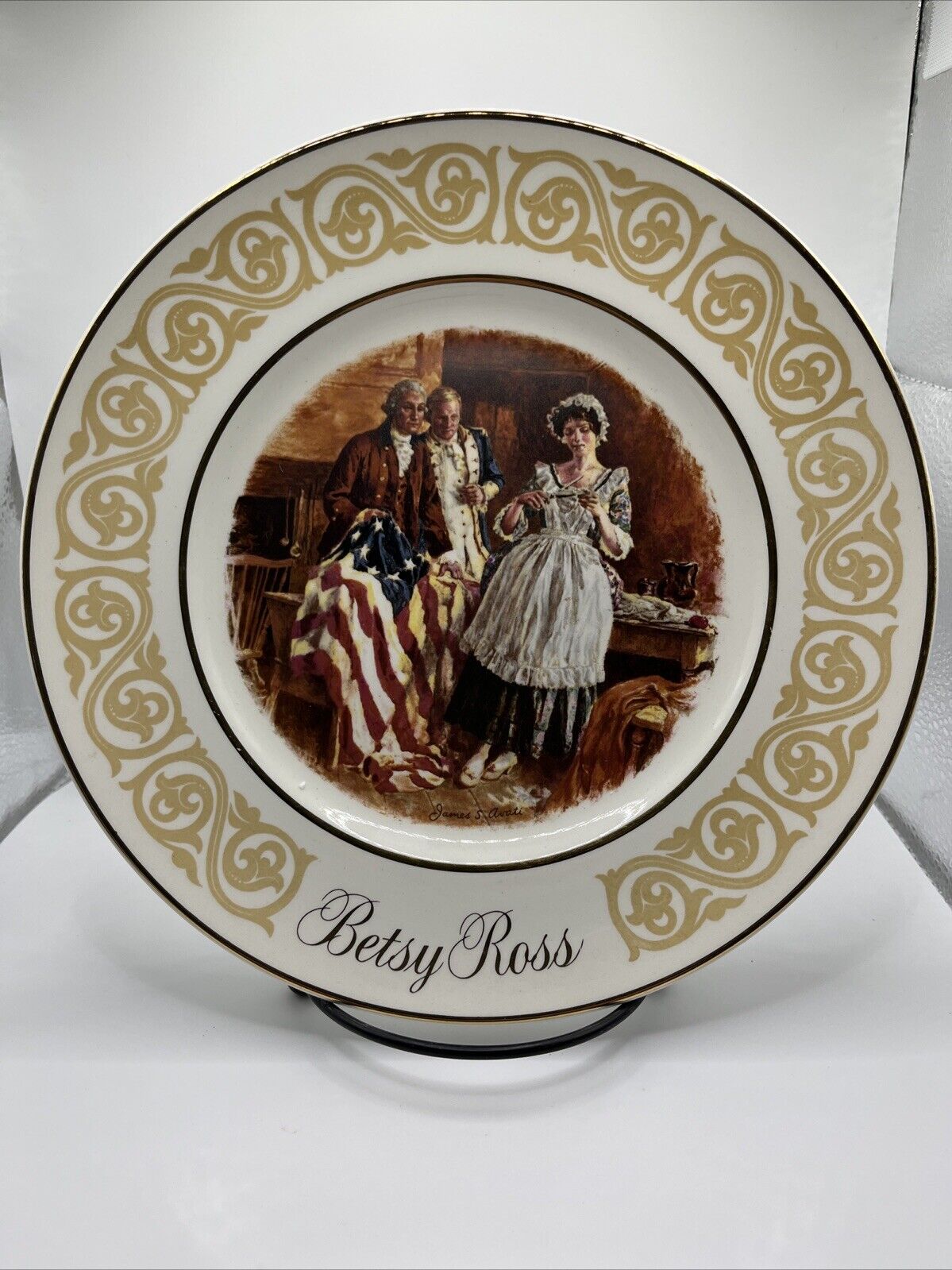 Vintage Avon 1973 Betsy Ross Collector Plate Used