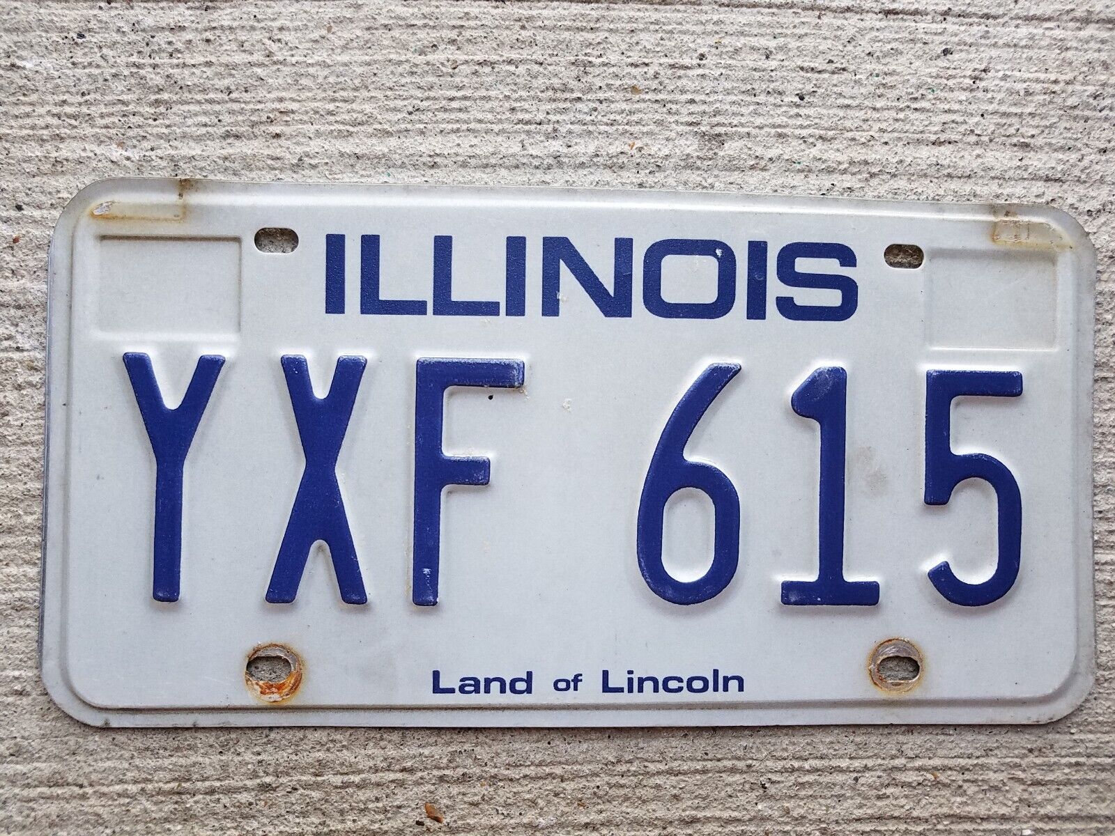 1983 Illinois IL License Plate Auto Car Truck YXF 615