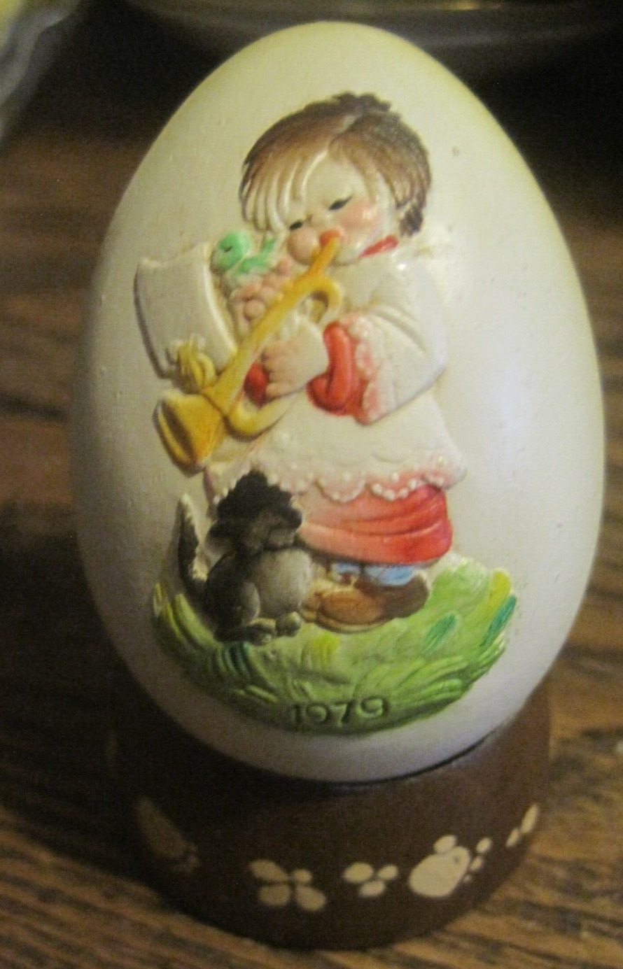 Anri Ferrandie Carved Wooden Egg&BASE -The Trumpeter 1979 MADE IN  Italy