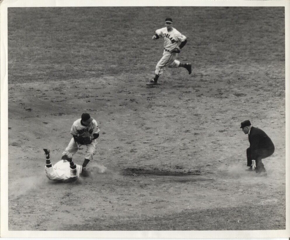 1948 Press Photo Lou Boudreau, Bob Feller, Phil Mast World Series