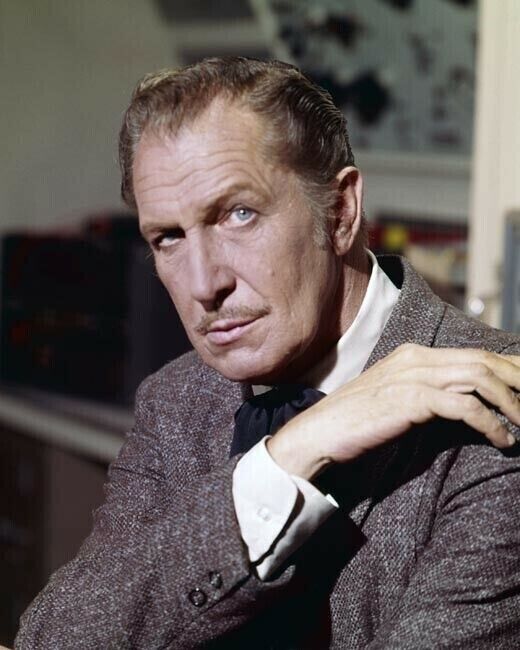 Vincent Price scary looking portrait in suit The Tingler 24x36 inch Poster