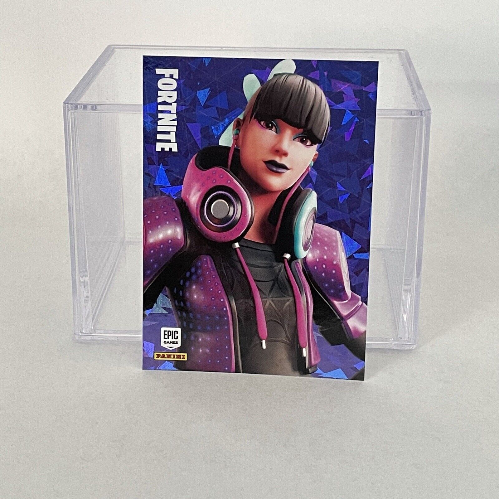 Fortnite Series 2 Card 116 Freestyle Epic Cracked Ice USA Print 2020