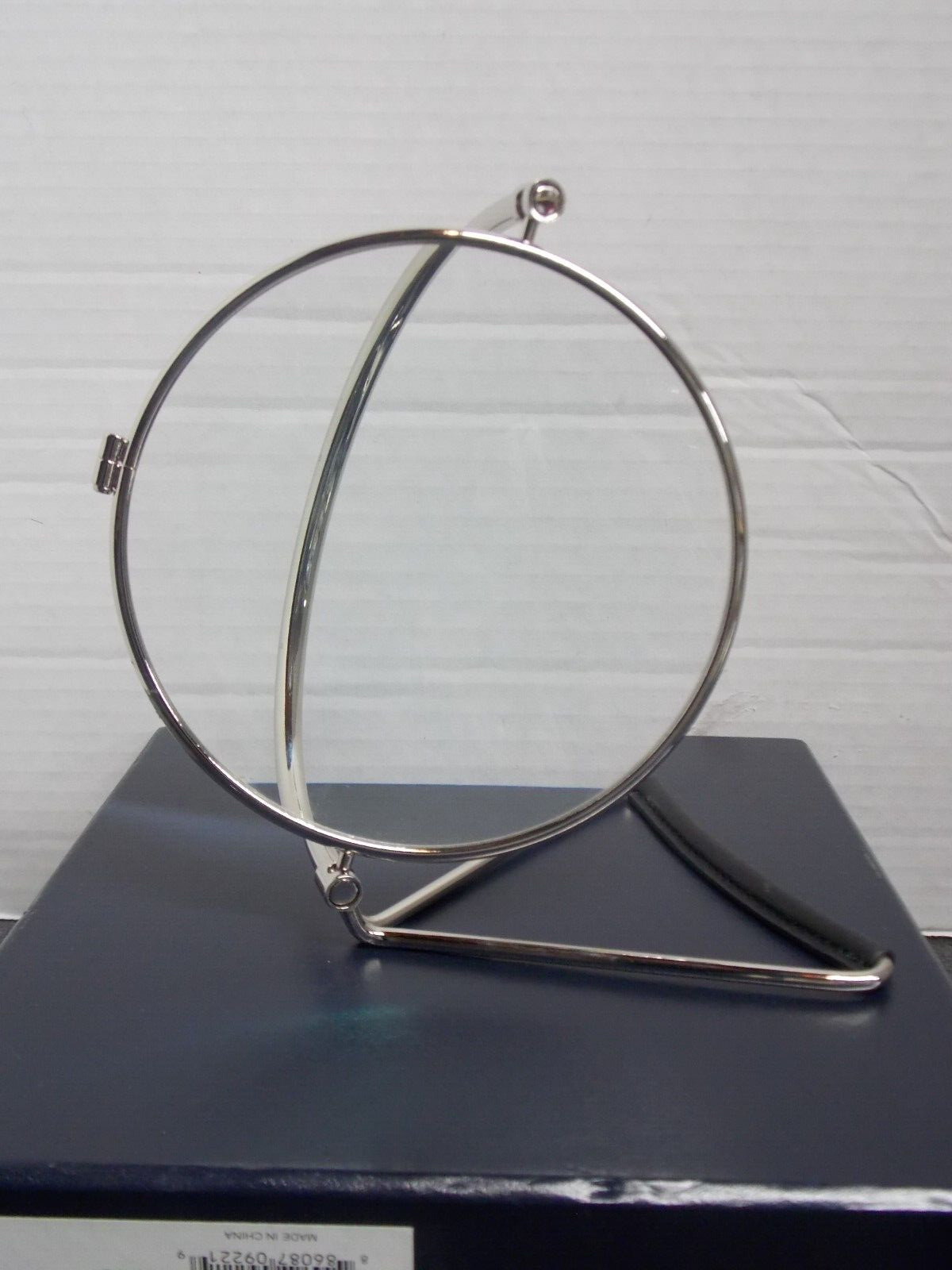 large Ralph Lauren Magnifying glass on stand, in box