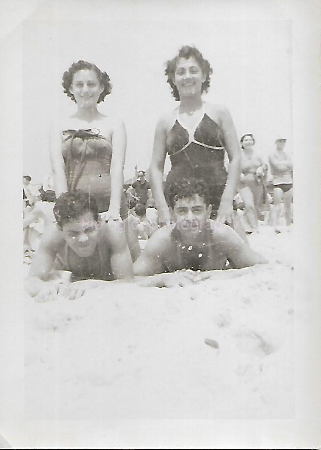 Vintage FOUND PHOTOGRAPH Black And White Snapshot A DAY AT THE BEACH 28 7 M