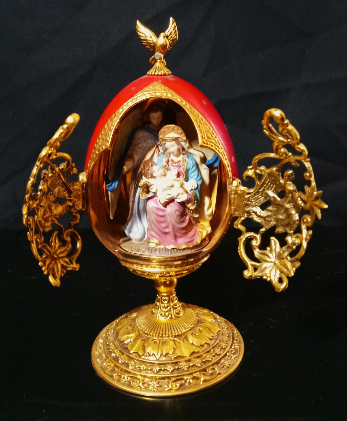 Glorious Adoration Limited Edition A King Is Born Franklin Mint Red