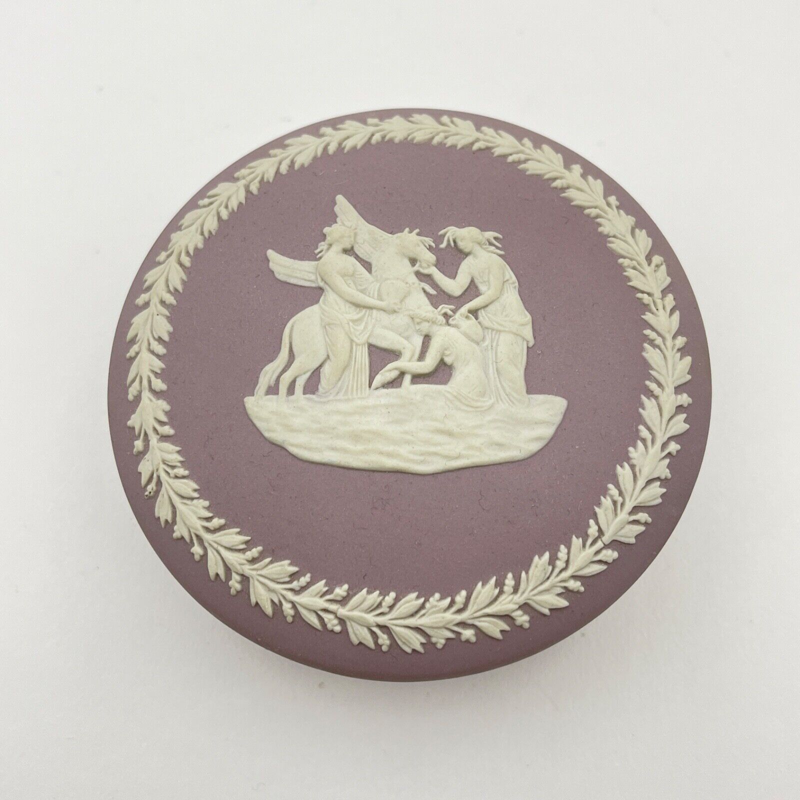 Wedgwood Jasperware Lilac Lavender Round Neoclassical Trinket Box
