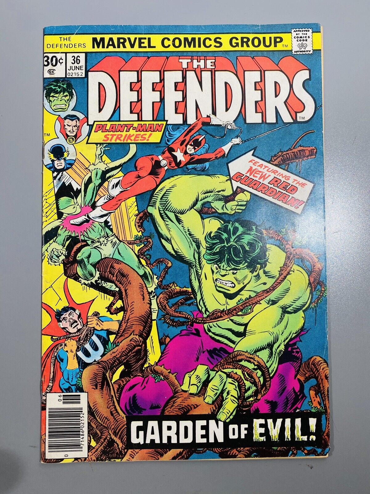 * RARE 30 Cent Price Variant* Defenders #36 Marvel 1976 1st Print BEAUTY
