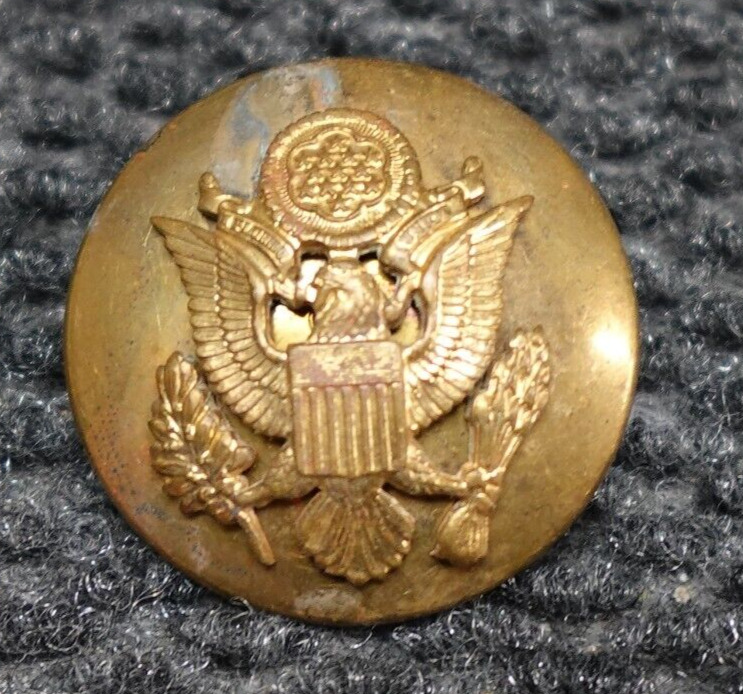 Vintage US Army Eagle Hat Cap Badge Insignia Screw Back Military Pin WWII - 1.5
