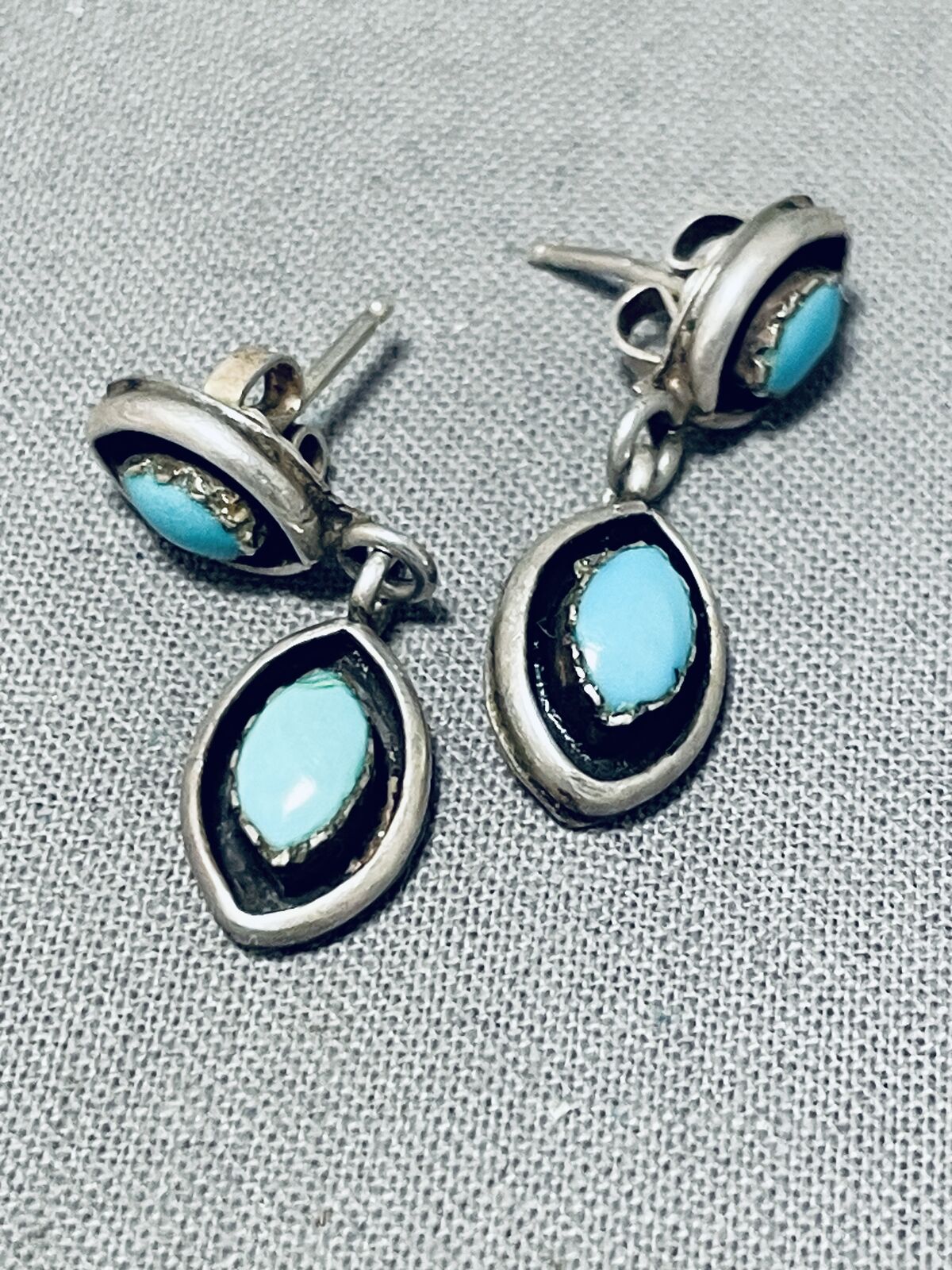 EXCEPTIONAL VINTAGE ZUNI BLUE GEM TURQUOISE STERLING SILVER DANGLE EARRINGS