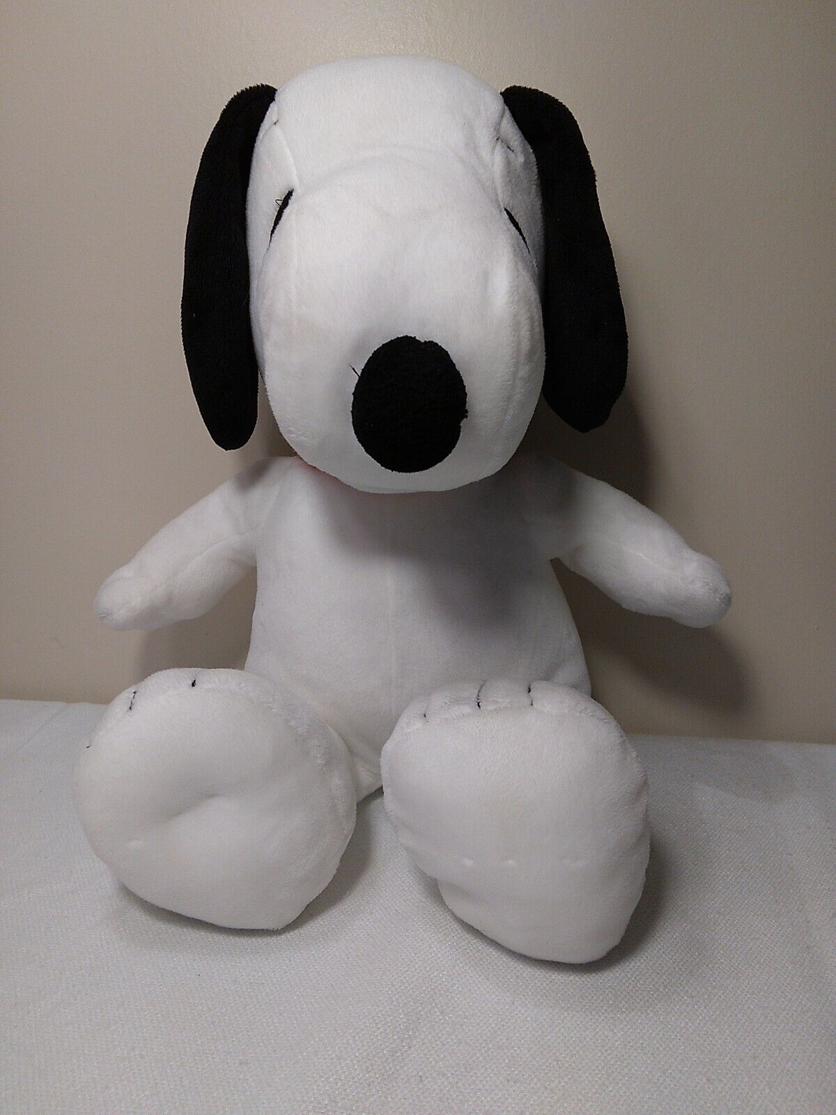 Kohls Cares Snoopy Peanuts Dog Plush Stuffed Animal 2019 13” Tall *CLEAN*