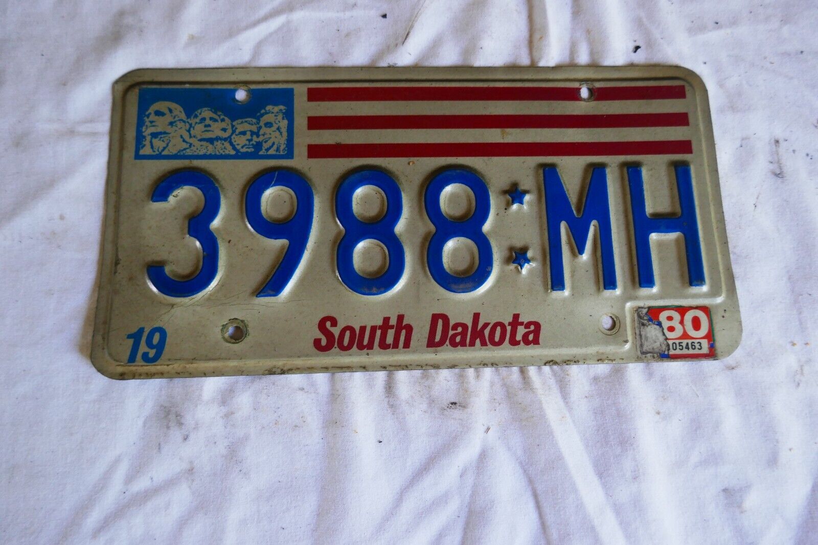 Vintage 1976 South Dakota License Plate 1980 Sticker Lot 24-32-1