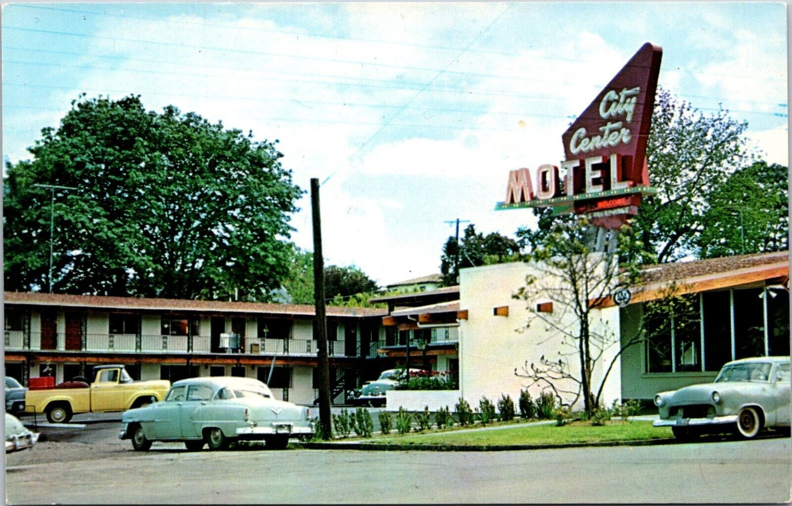 City Center Motel Salem OR 1950s Autos Pickup Truck Neon Sign Oregon postcard P3