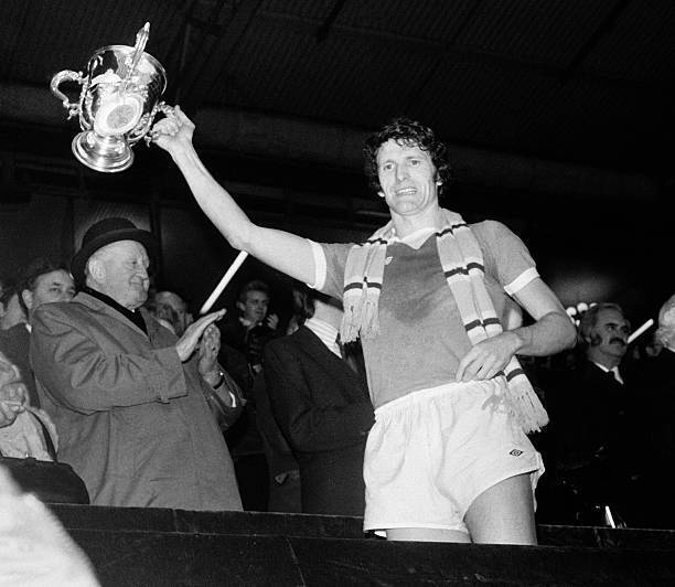 Football Mike Doyle Holds The League Cup Trophy 1976 OLD PHOTO