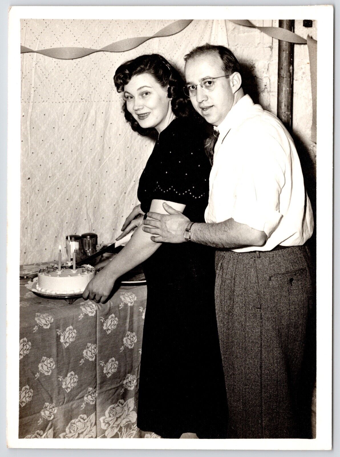 c1950s~Birthday Couple Cutting Cake~Basement Party~VTG Black & White Photo