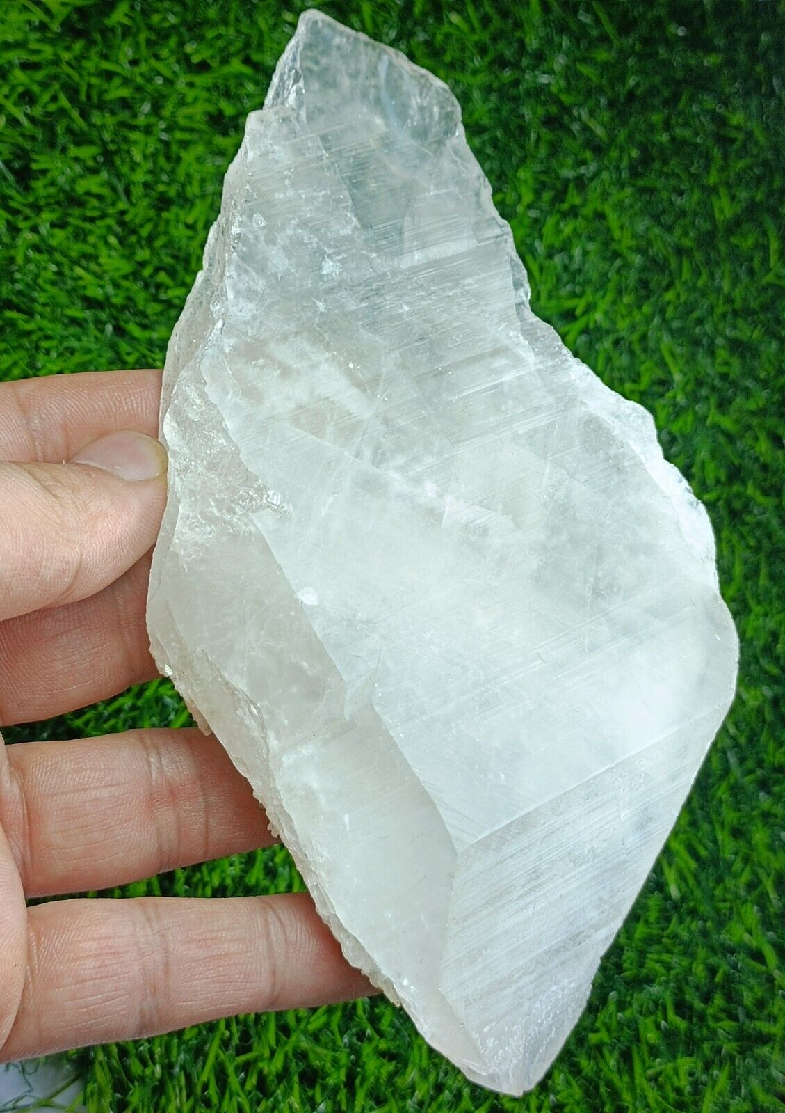 322 GM Large Size Etched Tabular Quartz Crystal from Pakistan ( 16 x 8 cm )