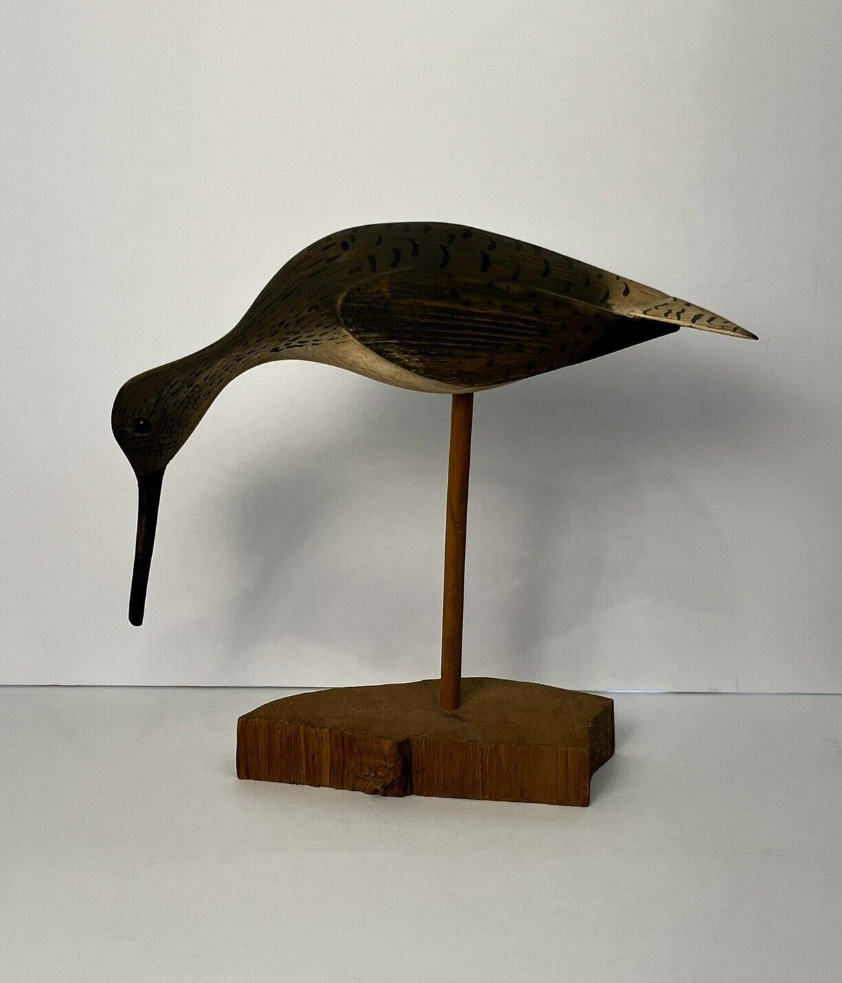 William E Kirkpatrick \'WEK\' Hand Carved Shorebird Bird Decoy Wood  Base 9” Tall