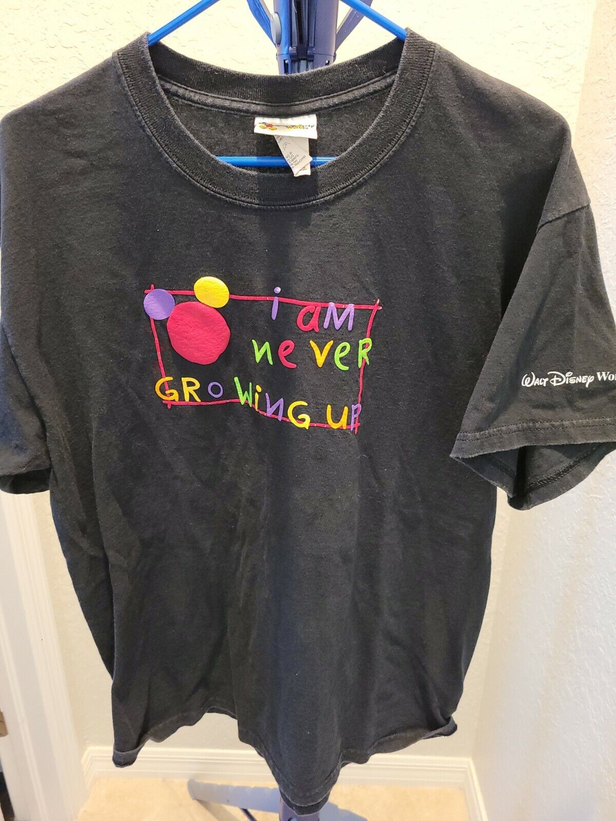 Vtg Disney I Am Never Growing Up T-Shirt Mens M Medium Black Walt Colorful Puffy